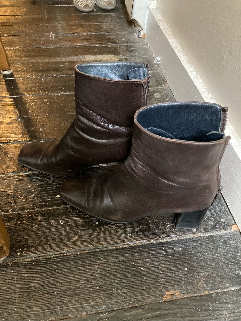 Vintage Stuart Weitzman Dark Brown Leather Ankle Booties